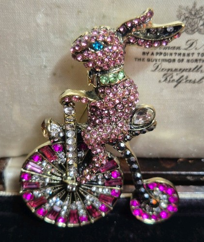 Modern rhinestone rabbit bunny - rhinestone,